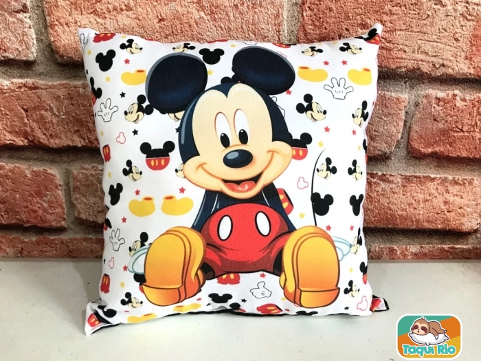 Almofada Decorativa Mickey Minnie quadrada  30x30cm